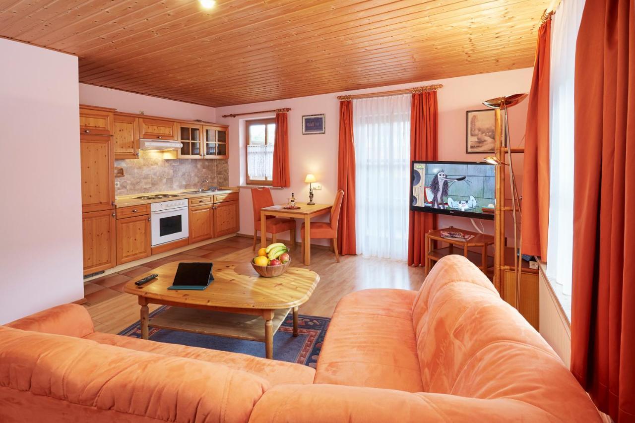Land- Und Aktivhotel Altmuehlaue Bad Rodach Exteriör bild